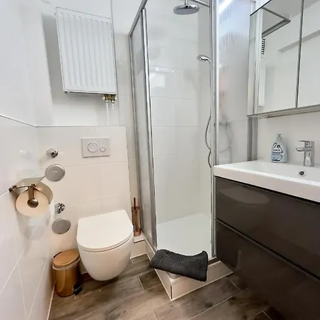 Apartment Fuer 3 Gaeste Mit Kostenlosen Parkplaetzen Und Lift Hanower Zewnętrze zdjęcie